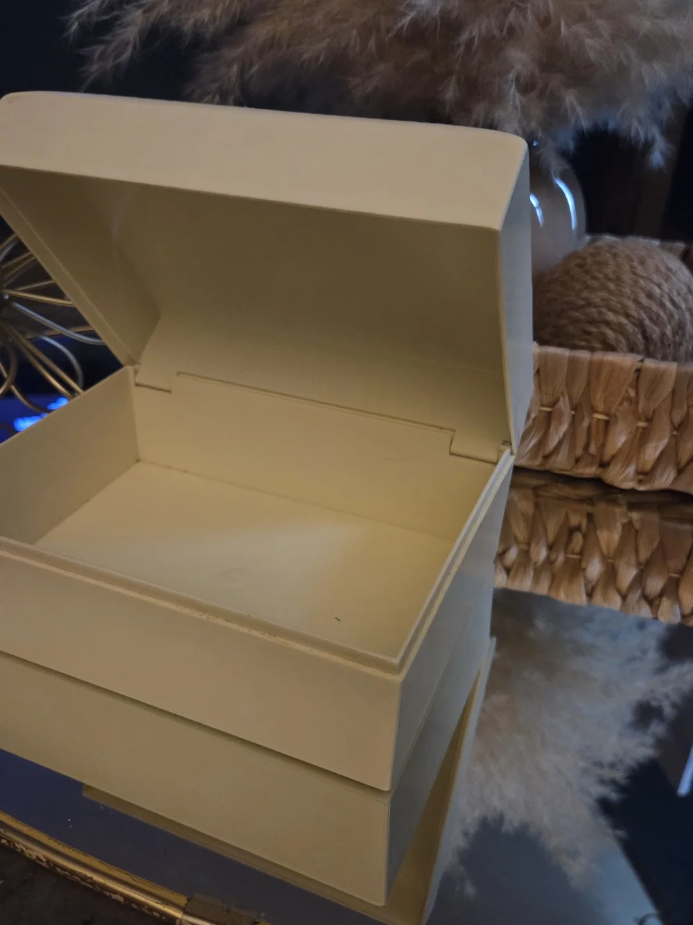 Vintage 70s Box |  Jewelery Box | Storage With Style |Cream Gold Birds Vanity